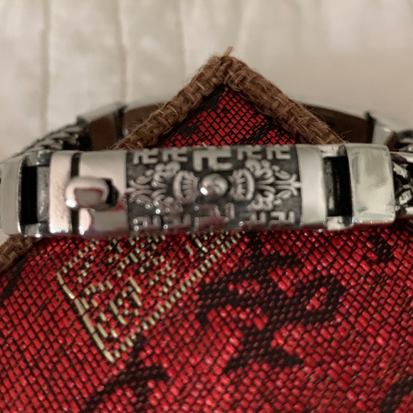 Unique Silver Bracelet.  Buddhist  Mantra.(stated sterling  silver on site) - Picture 2 of 7